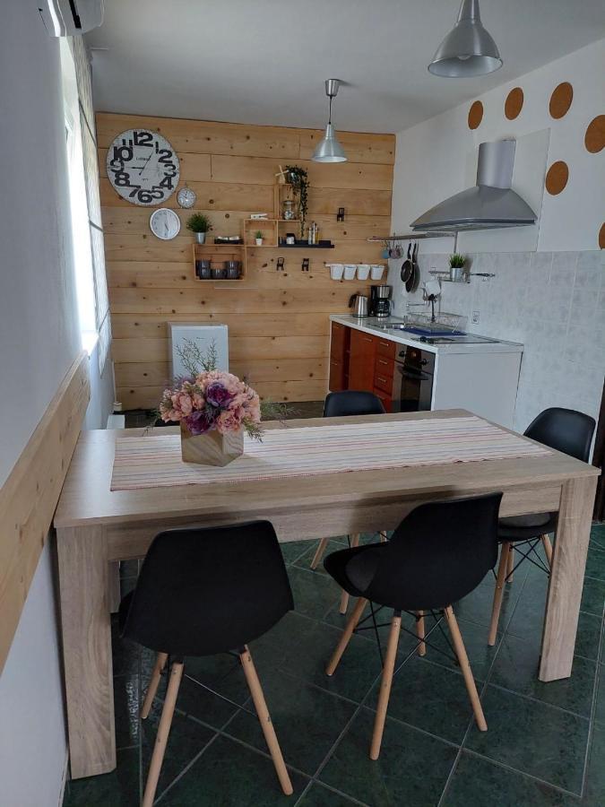 Apartman Hana Apartman Drežnik Grad Kültér fotó
